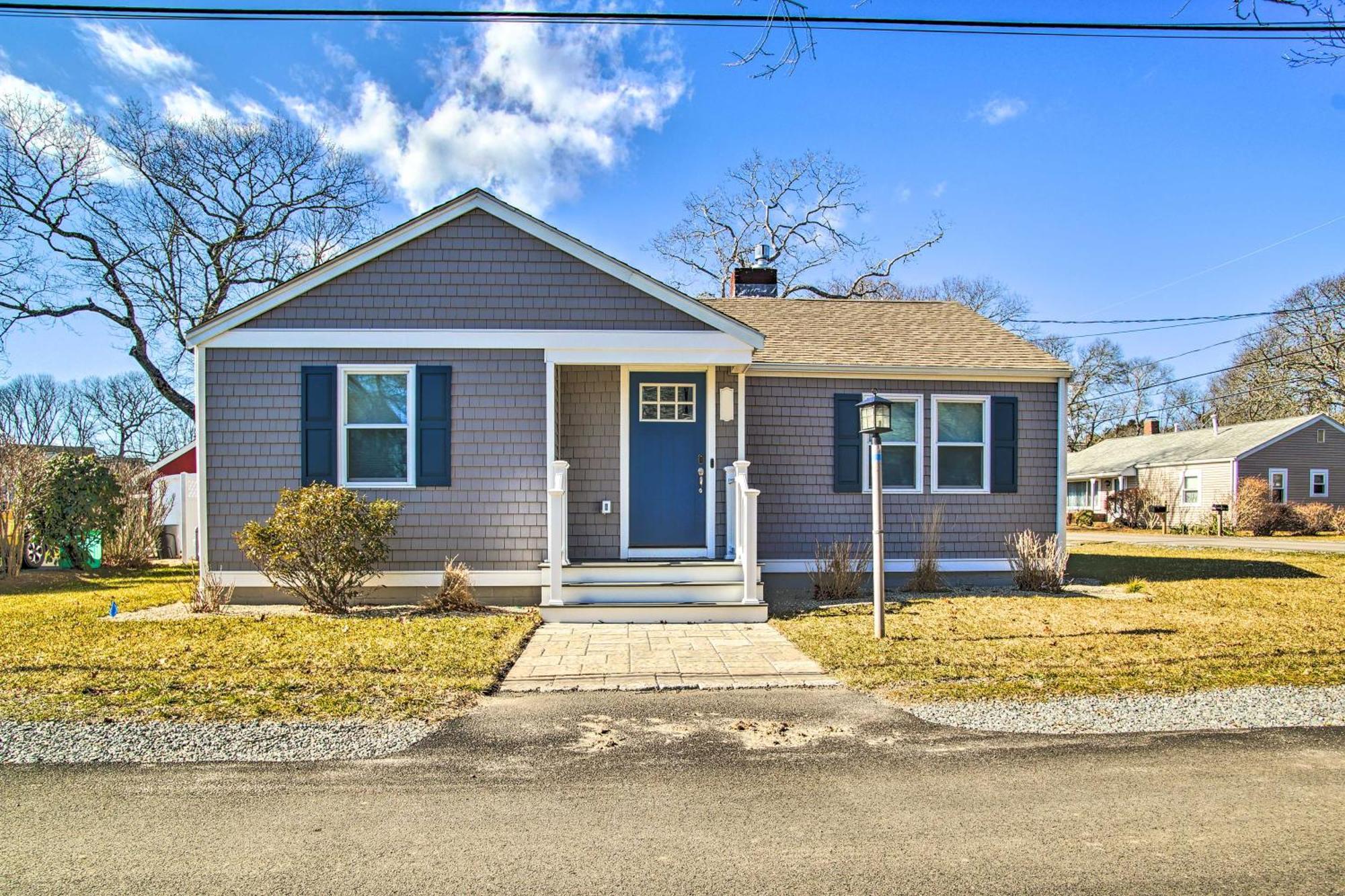 Updated Buzzards Bay Beach Cottage Walk To Shore! 본 외부 사진