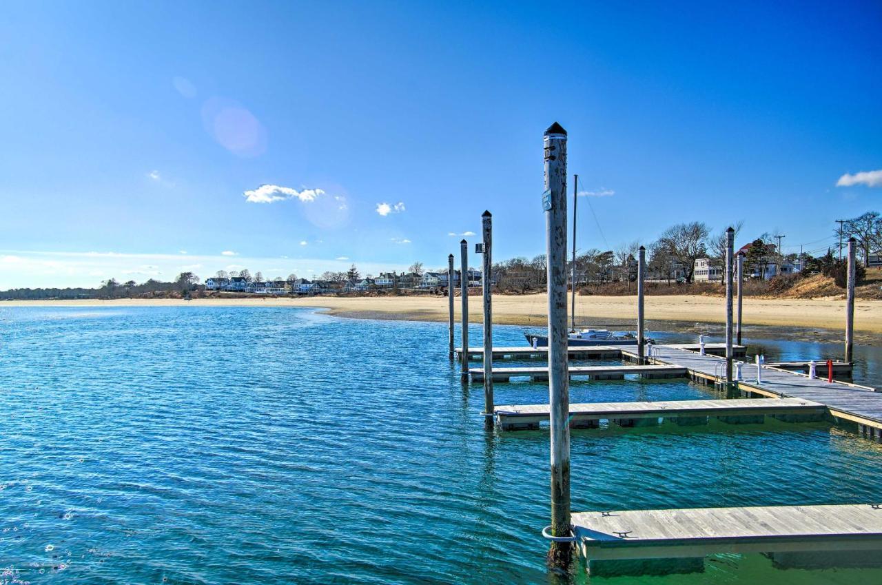 Updated Buzzards Bay Beach Cottage Walk To Shore! 본 외부 사진
